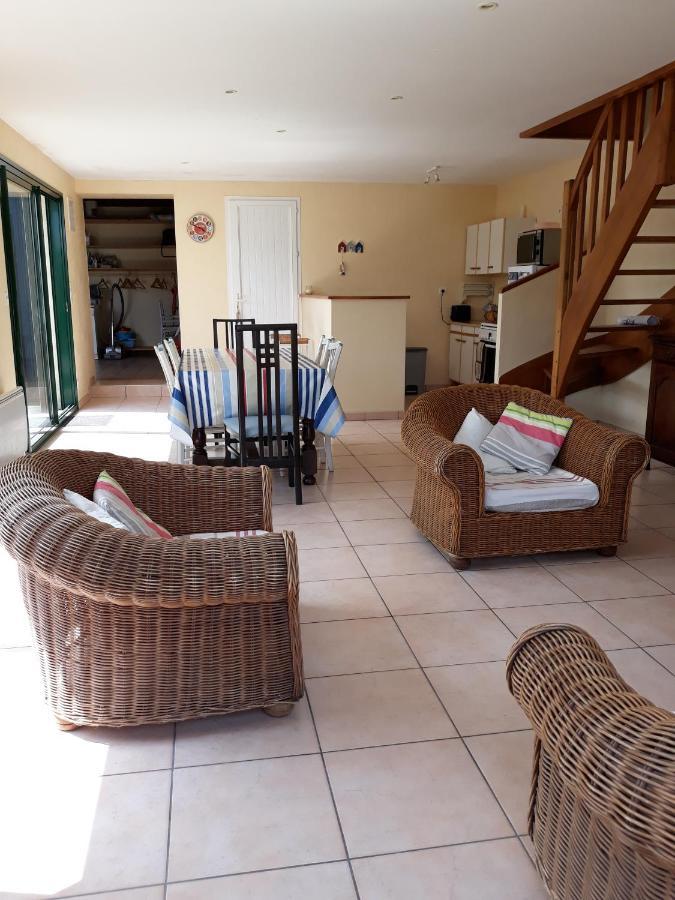Maison avec jardin et plage de sable fin accessible à pied à 300m Saint-Coulomb Esterno foto